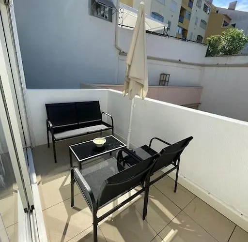 Superbe Studio En Avec Piscine Agde