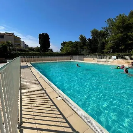 Superbe Studio En Avec Piscine Lejlighed